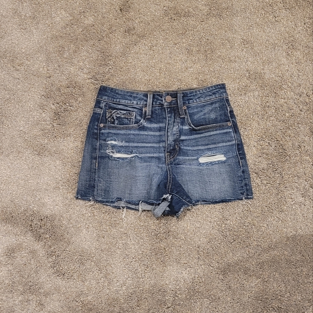 Buckle Black shorts!